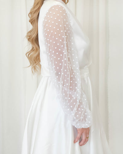 Maeve White Lace Sleeve Bridal Robe